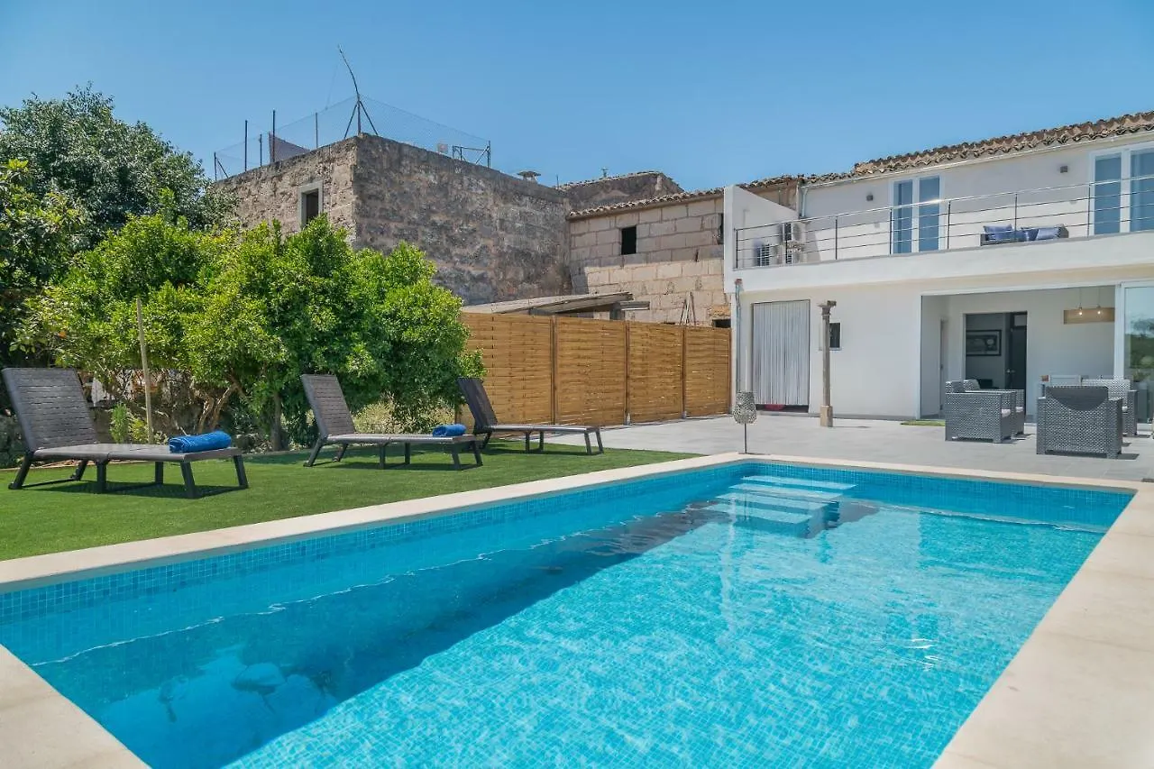 Can Miquel Porro Llubi Villa